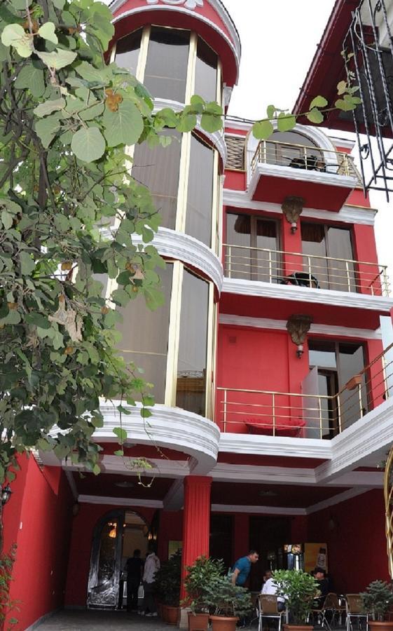 Hotel Amber Batumi Exterior photo